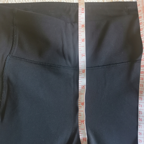Lululemon Leggings 7/8 length - Picture 6 of 6